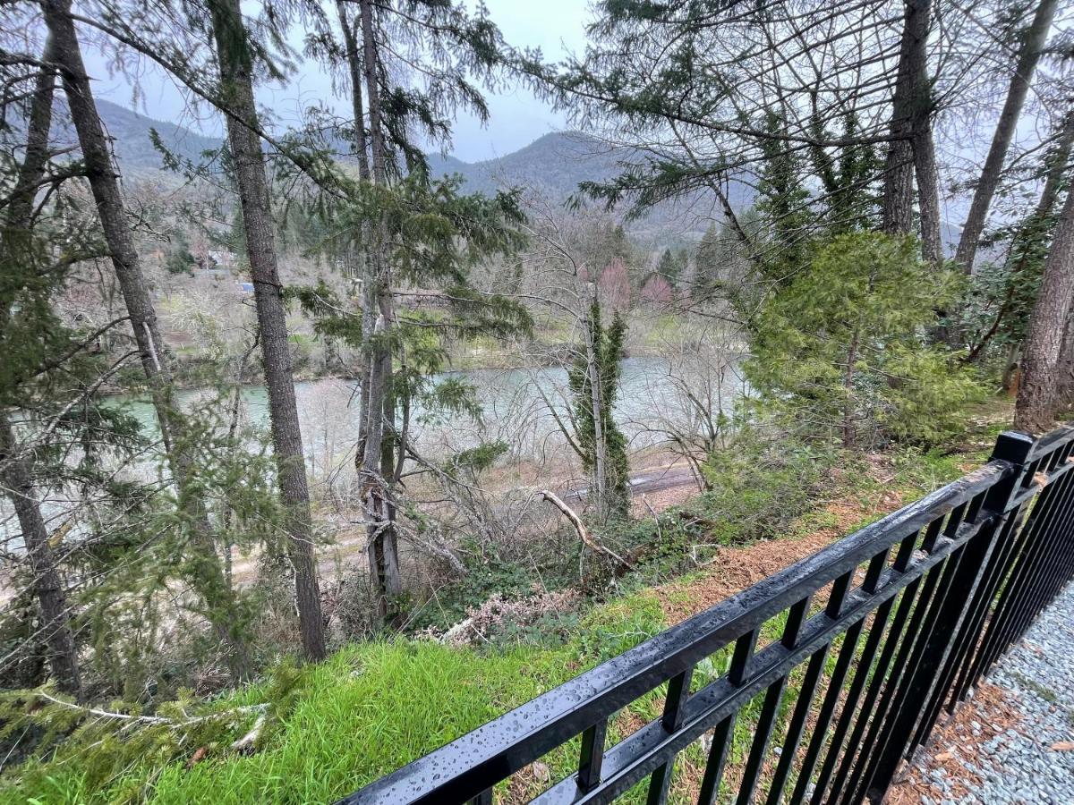 The River House Grants Pass Eksteriør billede
